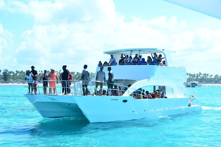 Private Party Boat Cruise: Sound System, Open Bar, Natural Pool - Photo 1 of 25